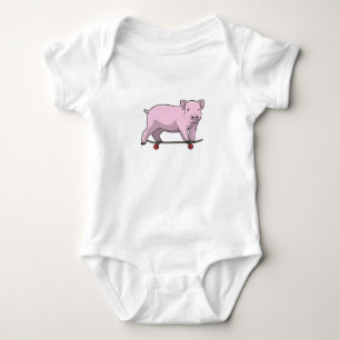 Schweinefleisch als Skater mit Skateboard Baby Strampler