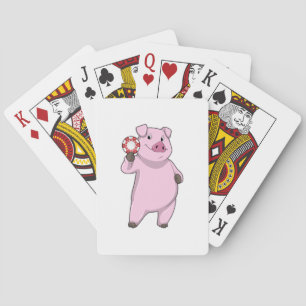 Schweinefleisch im Poker mit Poker-Chips Spielkarten