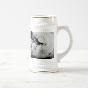 Schweineporträt Bierglas