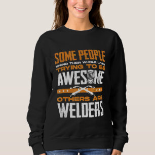 Schweißen von Metallarbeitern einige Leute, die ve Sweatshirt