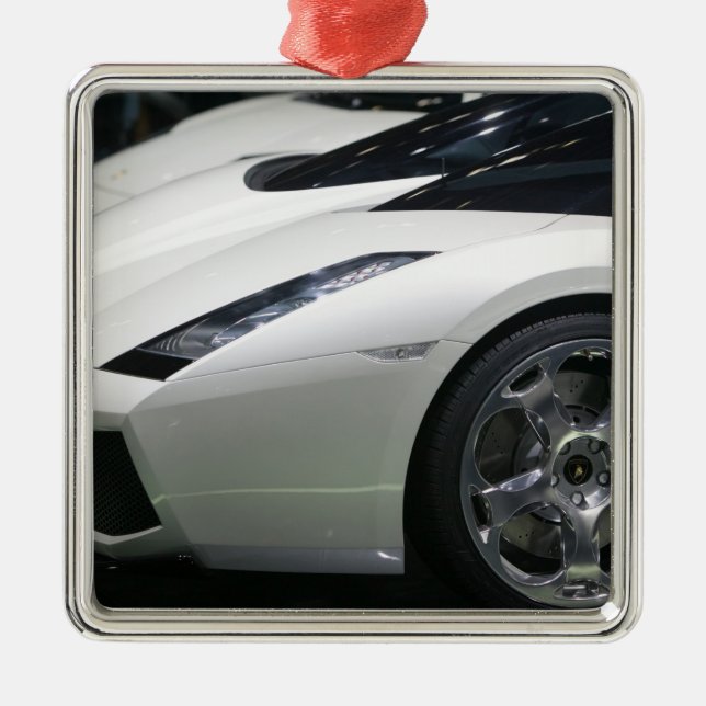 SCHWEIZ, GENF: 75. Genfer Auto 11 Silbernes Ornament (Vorne)