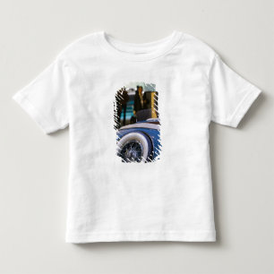 SCHWEIZ, GENF: 75. jährliche Genfer Auto 7 Kleinkind T-shirt