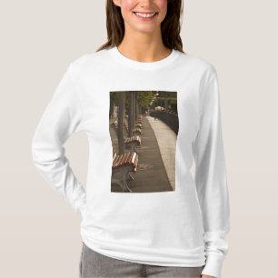 Schweiz, Kanton Tessin, Lugano. Seeufer T-Shirt