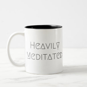 Schwer meditierte Tasse