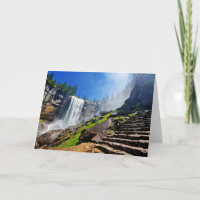 Schwerer Spray von frühlingshaftem | Yosemite