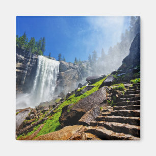 Schweres Spray aus Vernal   Yosemite National Park Magnet