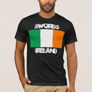 Schwerter, Irland mit irischer Flagge T-Shirt