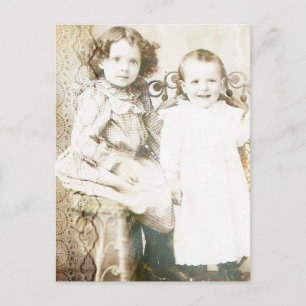 Schwestern und Spitzen Postkarte