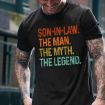 Schwiege den Mann, den Mythos, die Legende T-Shirt<br><div class="desc">Sinnvolle und doch praktische Geschenke für geliebte Menschen zum Geburtstag,  Weihnachten,  Haushaltstag,  Valentinstag,  etc.</div>
