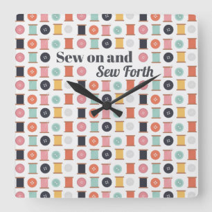 Schwimmbäder mit den Thread- und Nähknöpfen Quadratische Wanduhr