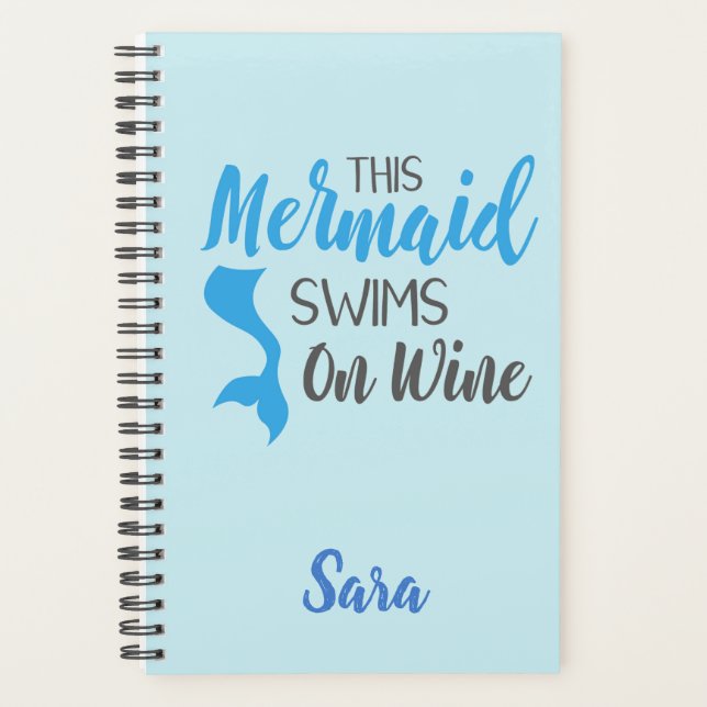 Schwimmen auf der Wine Mermaid Personalisiert Planer (Vorderseite)