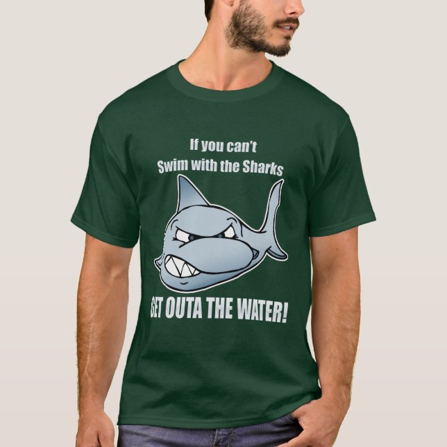 Schwimmen mit den Haifischen T-Shirt (Vorderseite)
