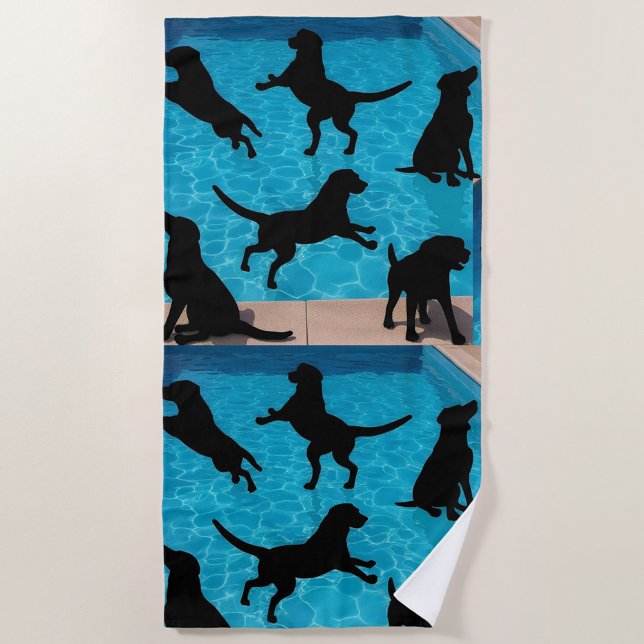 Schwimmende Hunde  Strandtuch (Silhouetted dogs playfully leaping and splashing in a bright blue swimming pool.)