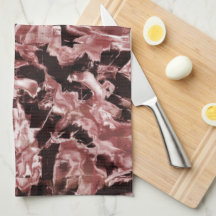 Schwimmende Kupfer- oder Felsschaufeln über dunkel