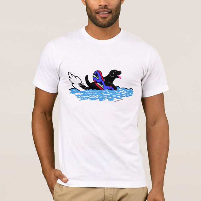 Schwimmender schwarzer Labrador-Cartoon T-Shirt (Vorderseite)