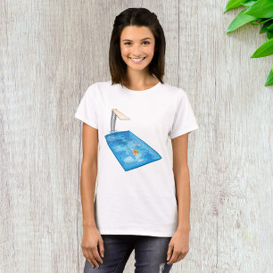 Schwimmendes Mädchen T-Shirt