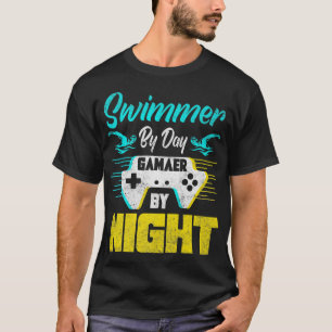 Schwimmer bei Tagesspielern bei Nachtschwimmern un T-Shirt