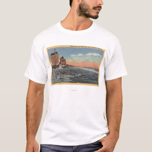 Schwimmer durch Landhaus Riviera u. T-Shirt