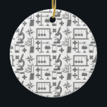 Science Biology Physics Geography Math Pattern Keramikornament<br><div class="desc">Eine Sammlung von wissenschaftlichen Gegenständen bildet dieses lustige Geek,  Nerd Muster. Es gibt Gegenstände aus verschiedenen Naturwissenschaften wie Mathematik,  Biologie,  Physik,  Geografie,  Geologie und Chemie. Das ist ein Mikroskop,  Experiment,  Becher,  Bunsen Brenner,  Mathematik Symbole,  Kompass und andere Gegenstände.</div>