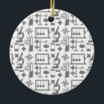 Science Biology Physics Geography Math Pattern Keramikornament<br><div class="desc">Eine Sammlung von wissenschaftlichen Gegenständen bildet dieses lustige Geek,  Nerd Muster. Es gibt Gegenstände aus verschiedenen Naturwissenschaften wie Mathematik,  Biologie,  Physik,  Geografie,  Geologie und Chemie. Das ist ein Mikroskop,  Experiment,  Becher,  Bunsen Brenner,  Mathematik Symbole,  Kompass und andere Gegenstände.</div>