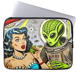 Science Fiction-Comicen für Retro-Alien Laptopschutzhülle