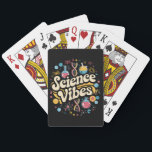 Science Vibes Groovy Erster Tag der Rückkehr zur S Spielkarten<br><div class="desc">Science Vibes Retro Erster Tag zurück zur Schule Groovy Lehrer</div>
