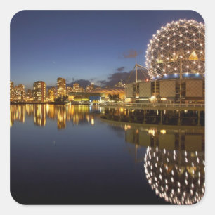 Science World und CBD, gespiegelt in False Creek, Quadratischer Aufkleber