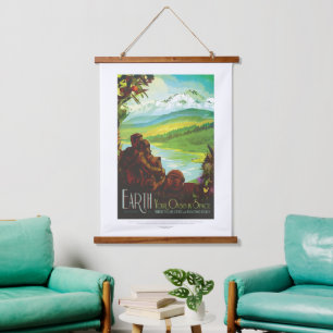 SciFi Travel Ad, Planet Earth Wandteppich Mit Holzrahmen