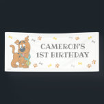 Scooby-Doo First Birthday Banner<br><div class="desc">Feiern Sie den 1. Geburtstag Ihres Kindes mit diesem süßen Banner von Scooby-Doo. Personalisieren Sie das durch Hinzufügen von benutzerdefiniertem Text!</div>