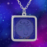 Scorpio zodiac-galaxischer Hintergrund Versilberte Kette<br><div class="desc">\Embrace die mystische von Scorpio mit dieser silbernen Halskette, sorgfältig für die geborenen zwischen 23. Oktober und 22. November. Der Anhänger zeigt das Scorpio-Symbol-Set vor einem faszinierenden galaxischen Hintergrund, der die tief greifende, transformative Natur dieses mächtigen Tierzeichens widerspiegelt. Diese Halskette verbindet den himmlischen Charme mit persönlicher Bedeutung und ist somit...</div>