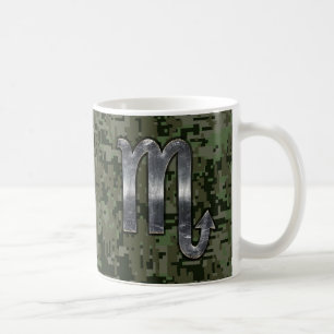 Scorpio Zodiac Symbol Woodland Digitale Camouflage Tasse