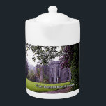 Scotland Armadale Castle Donald / MacDonald Clan<br><div class="desc">Das Schloss Armadale auf der Insel Skye gilt als die spirituelle Zuhause von Clan Donald/MacDonald. Dieses Design zeigt ein Foto eines antiken Teils des Schlosses Armadale und einiger Blume im nahegelegenen Garten. Die Häuptlinge des Clans Donald hielten den Titel des Herrn der Inseln bis fast 1500. Zwei dieser Häuptlinge waren...</div>
