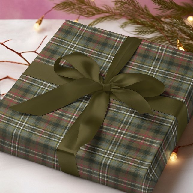 Scott Green Weathered Scottish Tartan Geschenkpapier (Von Creator hochgeladen)