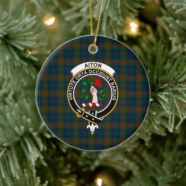 Scottish Clan Aiton Tartan und Wappen Keramik Ornament (Baum)