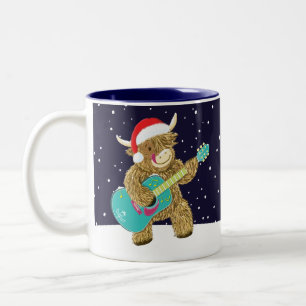 Scottish Highland Cows spielt eine Weihnachtsgitar Zweifarbige Tasse