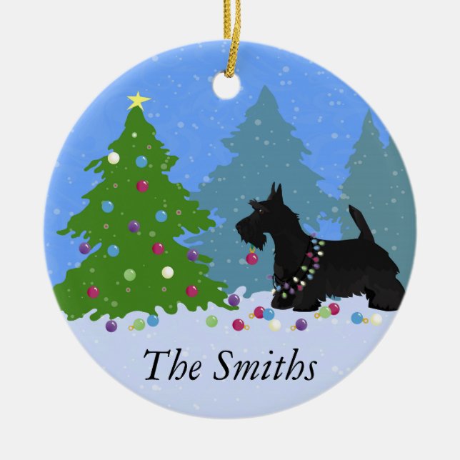 Scottish Terrier Dog Decorating Christmas Tree Keramikornament (Vorne)
