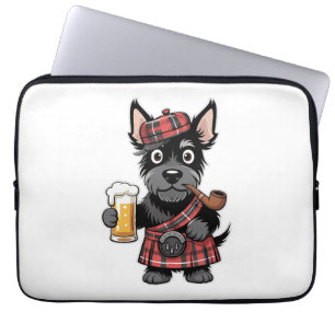 Scottish Terrier in Tartan Kilt mit Bier und Pipe Laptopschutzhülle
