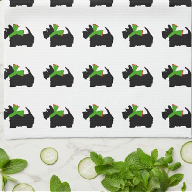 Scottish Terrier Merry Christmas Kariert Geschirrtuch (Cute Scotties on this dish towel!)