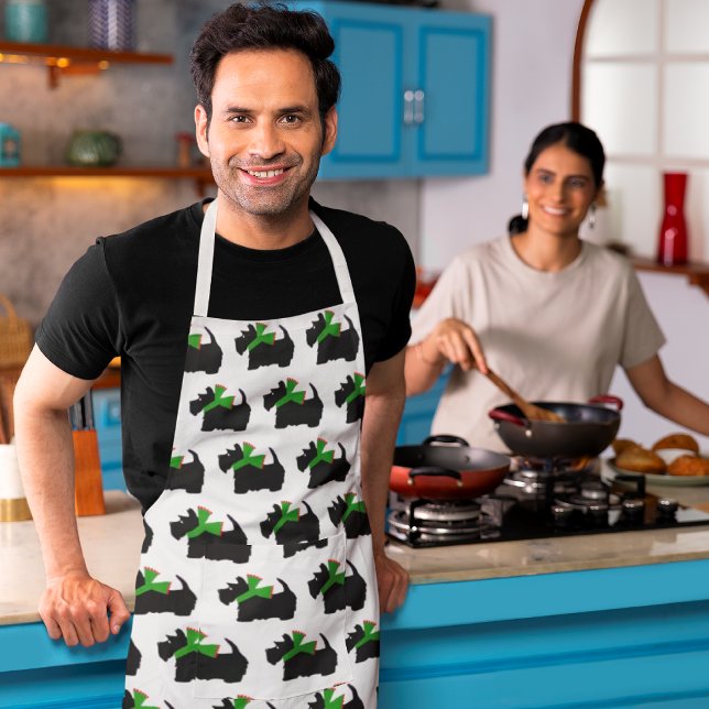 Scotty Dog und Tartan Frohe Weihnachten Schürze (Striking black and white. Choice of strap colors.)