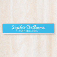 Script Bold White Schriftartes Name Title (Titel a