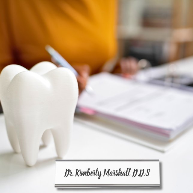 Script Dentist White Schreibtischnamensplakette (Von Creator hochgeladen)