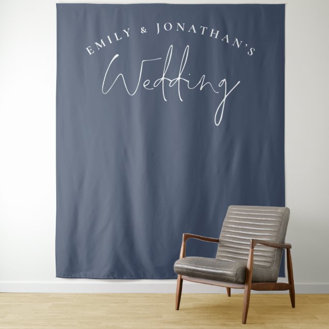 Script Dusty Navy Blue Wedding Foto Hintergrund Wandteppich (Beispiel)