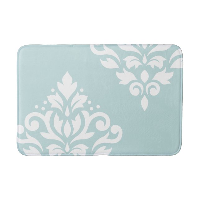 Scroll Damask Art I White on Duck Egal Blue Badematte (Vorderseite)