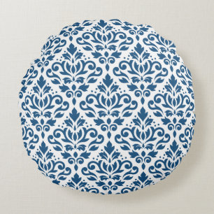 Scroll Damask Big Ptn Dk Blue auf Weiß Rundes Kissen