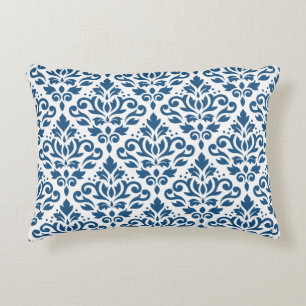 Scroll Damask Big Ptn Dk Blue auf Weiß Zierkissen