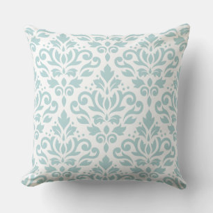 Scroll Damask Lg Ptn Duck Egg Blue (B) auf Weiß Kissen