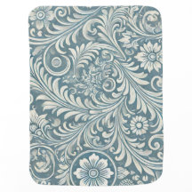 Scrolling Damask Pattern in Soft Blue und Ivory