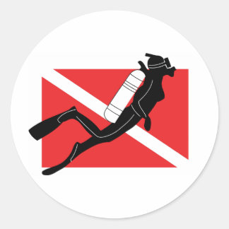 SCUBA Diver Down Flag mit weiblichem Diver Runder Aufkleber
