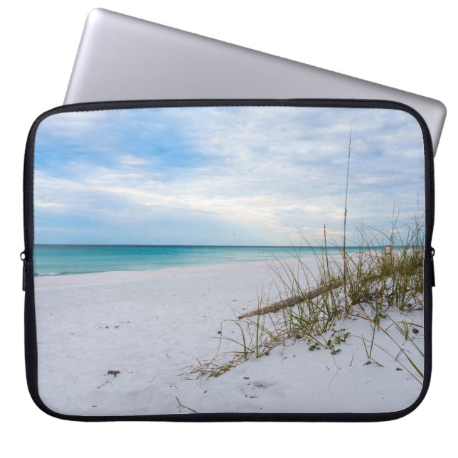 Sea Oats And White Sand Beach Morning Laptop Case (Vorderseite)