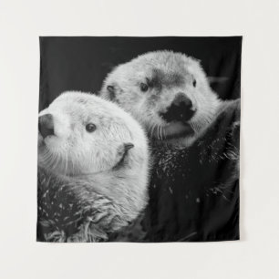 Sea Otters: Schwarz-weißes Paar. Wandteppich